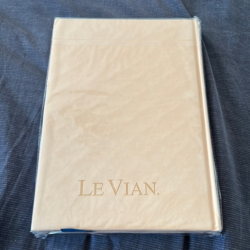 Crean Color Authentic Levian Notebook - image 1